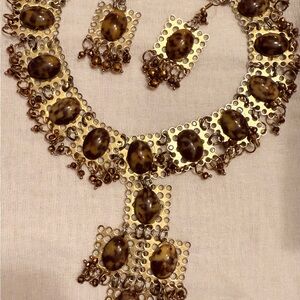 Elegant Brown and Gold Jewelry Set